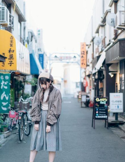 两个女人链_BD英语高清完整版