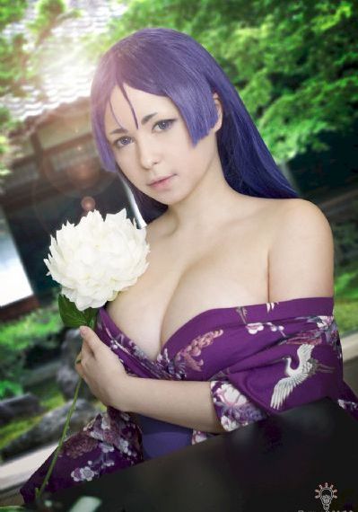 漂亮的桃子在线观看_十万网红美女美酱